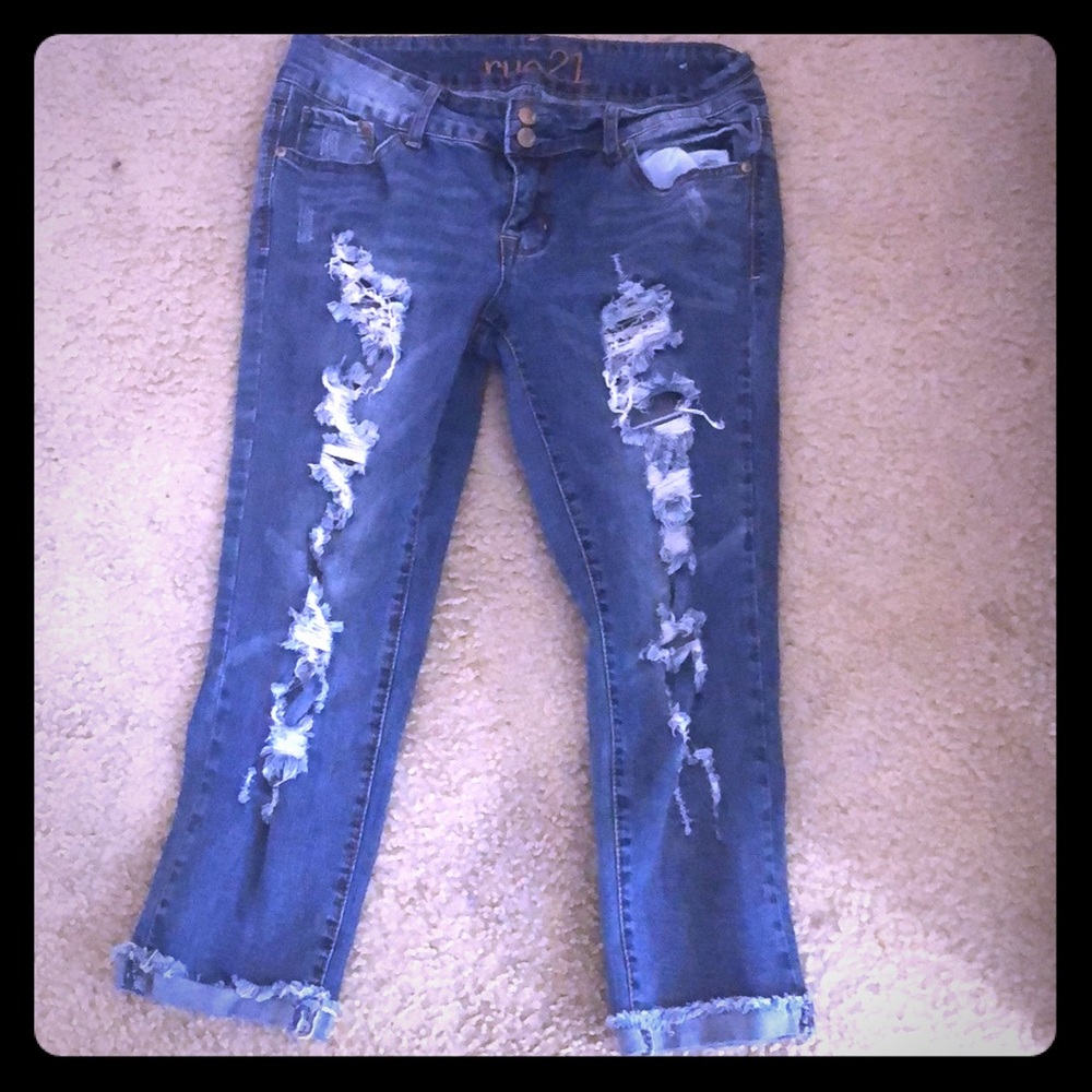 Rue 21 Capris